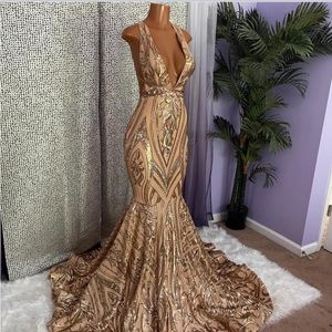 Prom Dress if you have any questions please feel free to Message me !